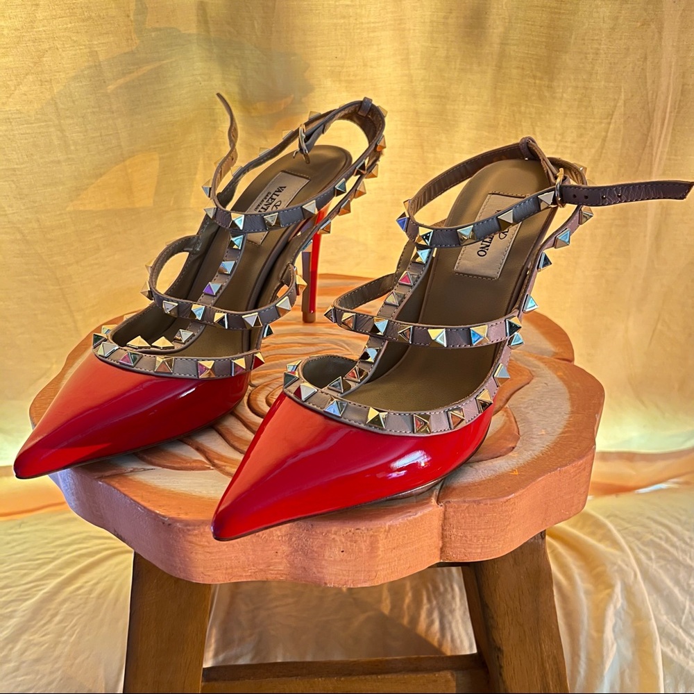 RED VALENTINO GARAVANI HEELS SIZE 38